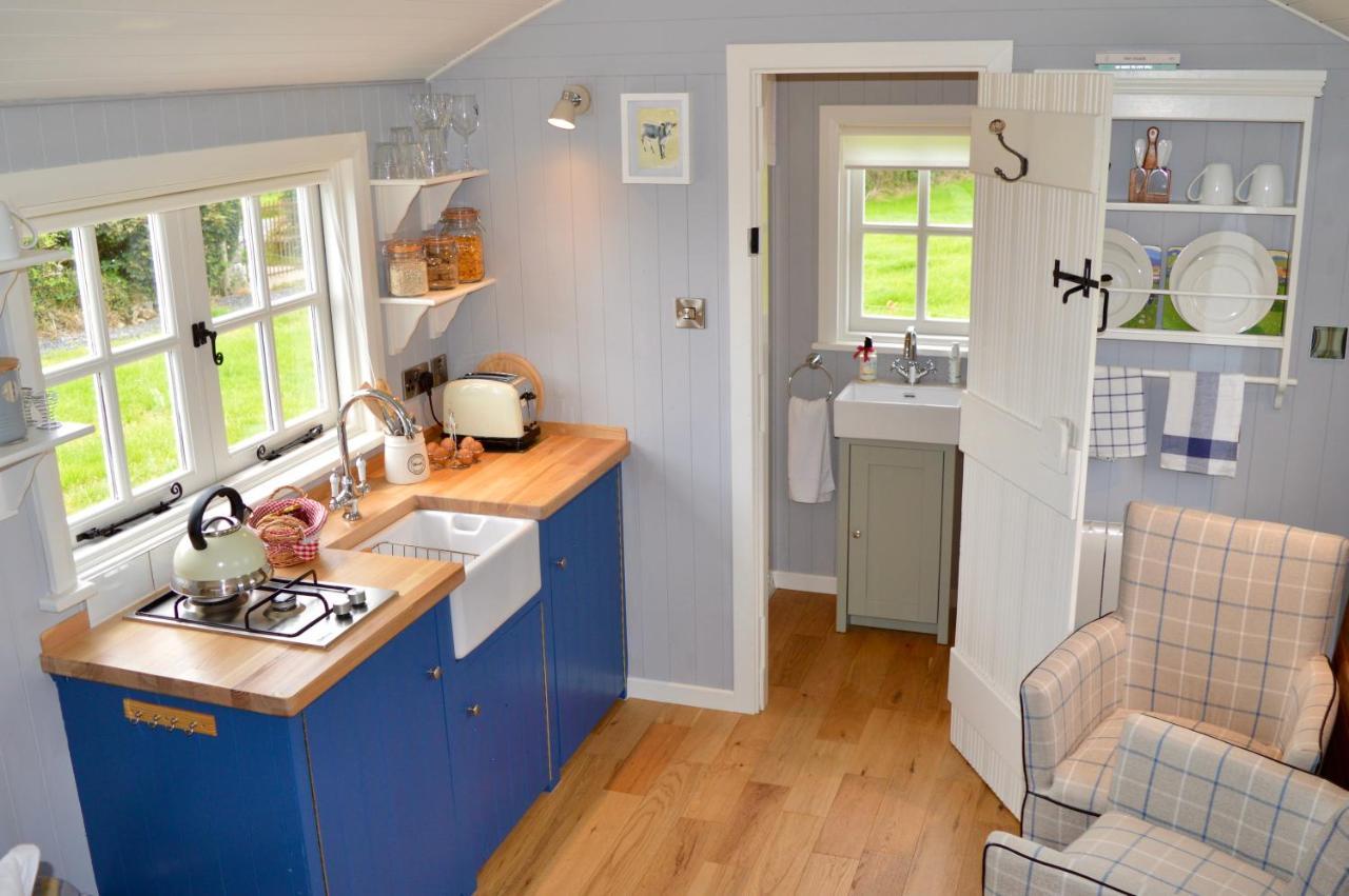 Villa Sheelin Huts Blue, Hot-Tub Available From 1St April Until 1St November Cavan Esterno foto
