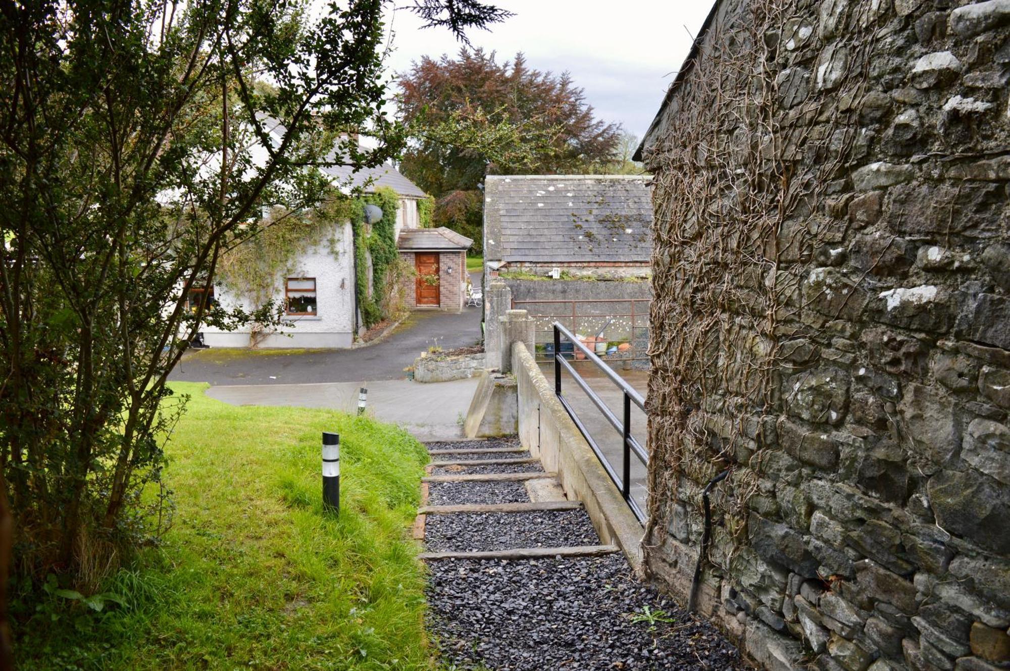 Villa Sheelin Huts Blue, Hot-Tub Available From 1St April Until 1St November Cavan Esterno foto