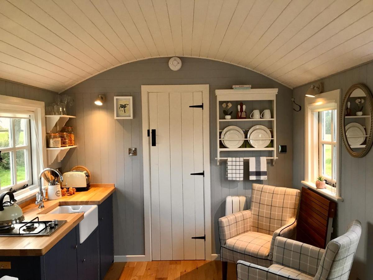 Villa Sheelin Huts Blue, Hot-Tub Available From 1St April Until 1St November Cavan Esterno foto