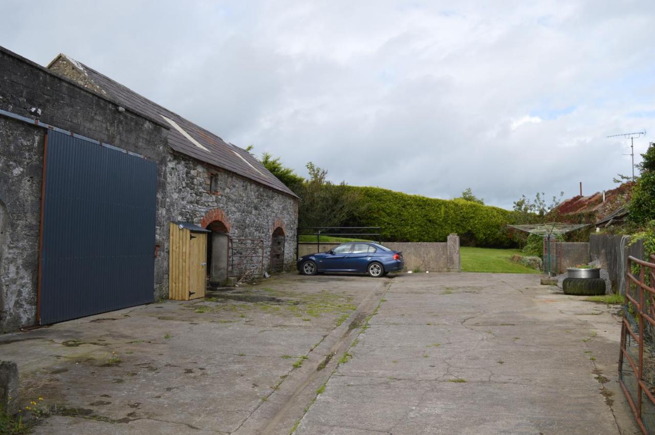 Villa Sheelin Huts Blue, Hot-Tub Available From 1St April Until 1St November Cavan Esterno foto